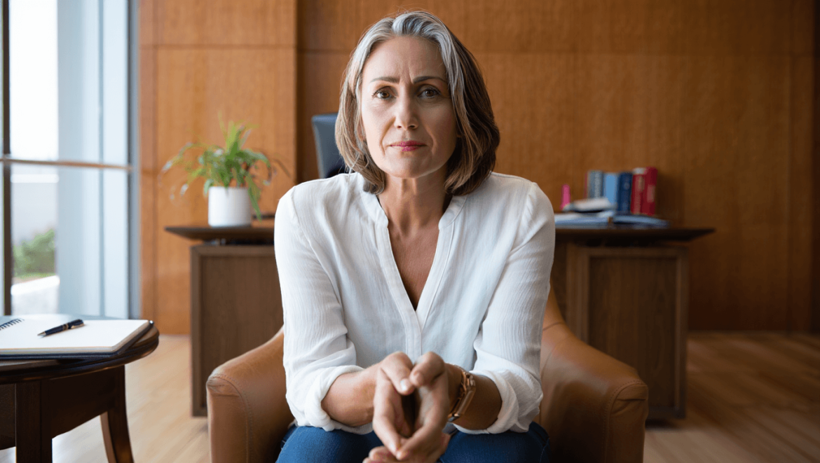 Je suis
psychologue et voici les 3 gestes qui m’en disent long sur votre
personnalité avant même que vous parliez